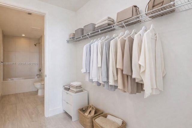 2000 Metropica Way 2305, Sunrise, FL 33323