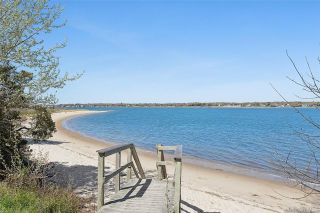 8 Elder Avenue, Hampton Bays, NY 11946