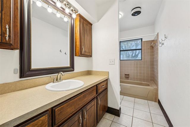 7010 Alameda Street, Norman, OK 73026