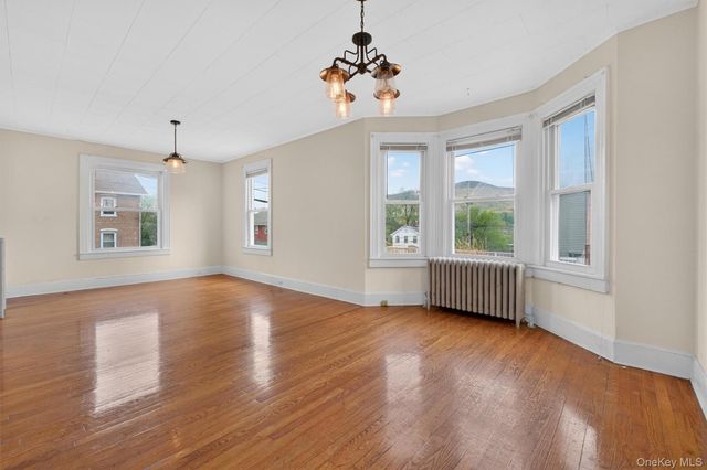 371-373 Verplanck Avenue, Beacon, NY 12508