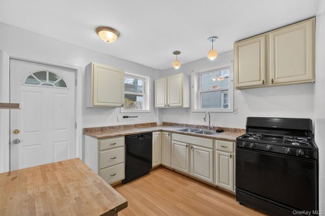 371-373 Verplanck Avenue, Beacon, NY 12508