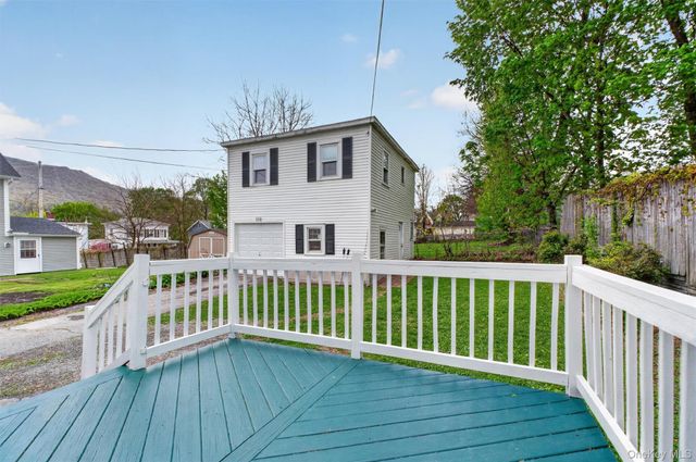 371-373 Verplanck Avenue, Beacon, NY 12508