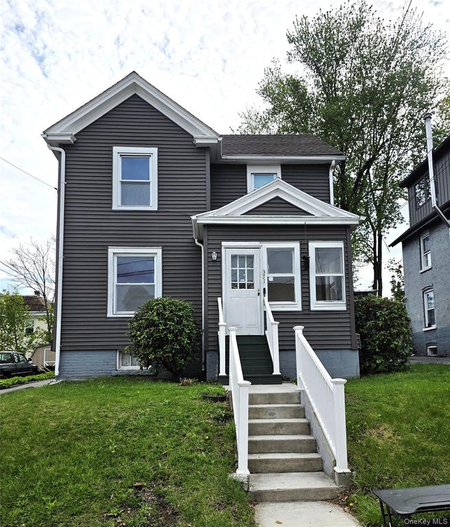 371-373 Verplanck Avenue, Beacon, NY 12508