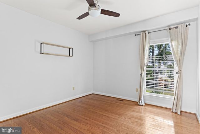 307 BLUE JAY DR, Hockessin, DE 19707