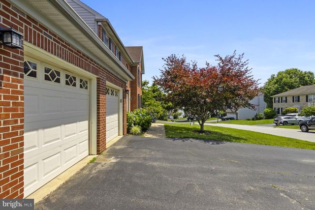 307 BLUE JAY DR, Hockessin, DE 19707