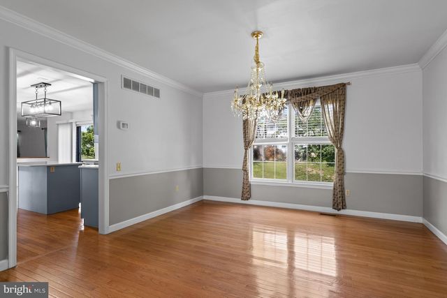 307 BLUE JAY DR, Hockessin, DE 19707