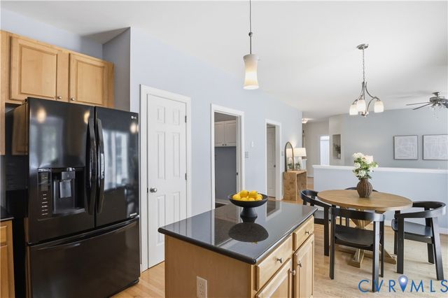 13807 Hawkins Park Rd, Midlothian, VA 23114