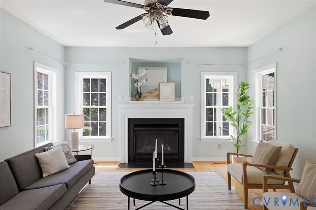 13807 Hawkins Park Rd, Midlothian, VA 23114