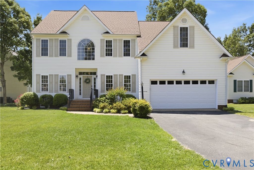 13807 Hawkins Park Rd, Midlothian, VA 23114