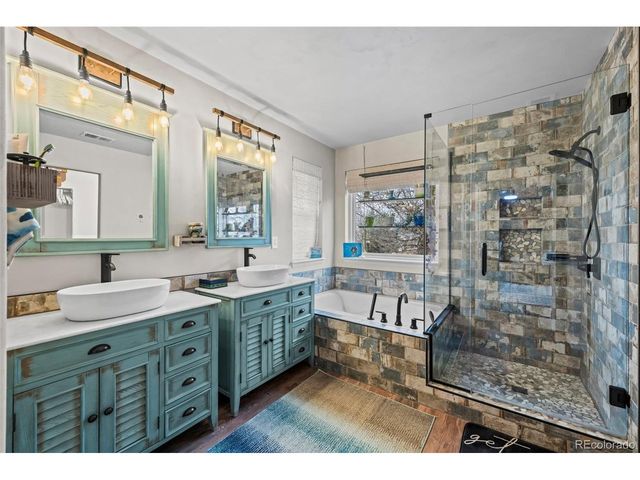 3921 Florentine Dr, Longmont, CO 80503