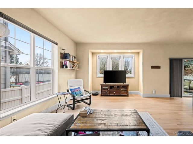 3921 Florentine Dr, Longmont, CO 80503