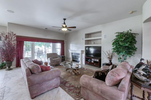 7360 Edgewater Street, Chowchilla, CA 93610