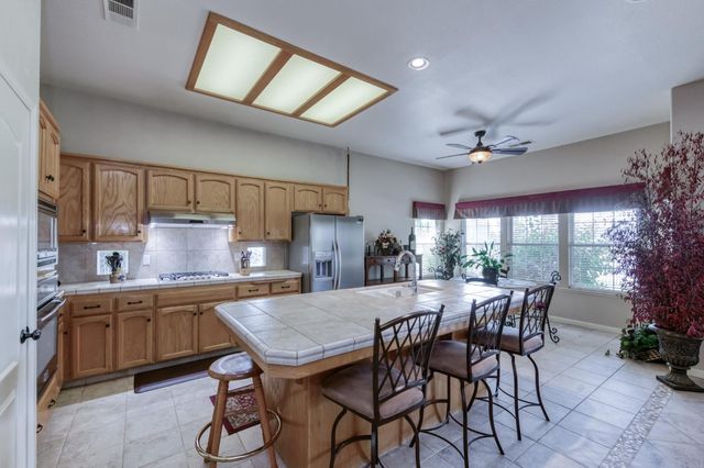 7360 Edgewater Street, Chowchilla, CA 93610