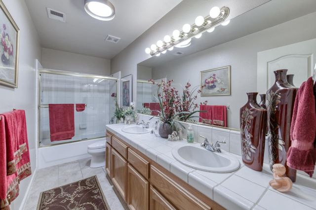 7360 Edgewater Street, Chowchilla, CA 93610