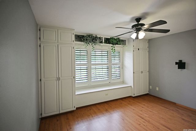 125 RED OAK TRL, Marion, TX 78124