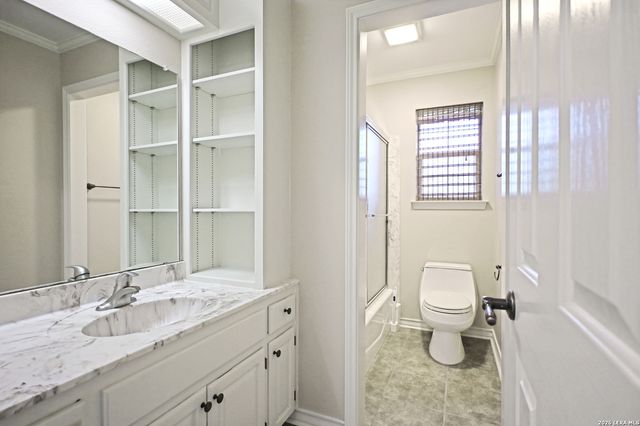 125 RED OAK TRL, Marion, TX 78124