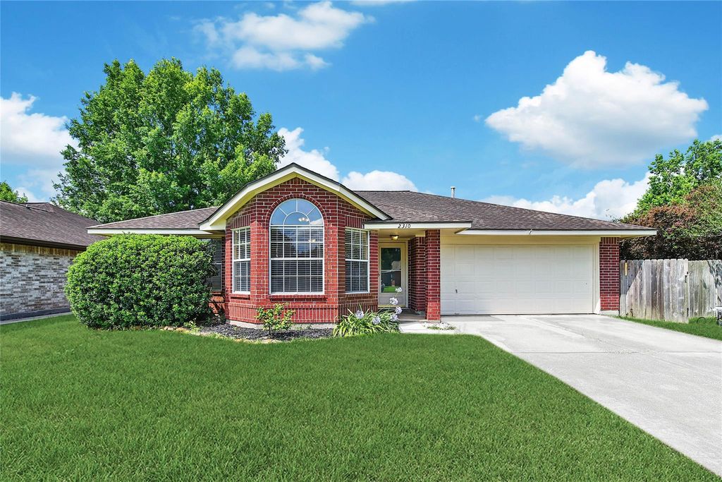 2310 Meandering Trail, Houston, TX 77339