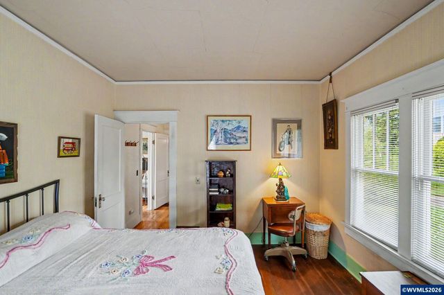700 Oak St, Silverton, OR 97381