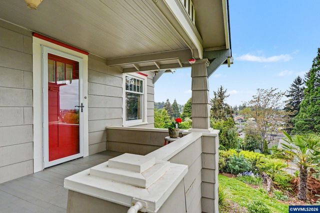 700 Oak St, Silverton, OR 97381