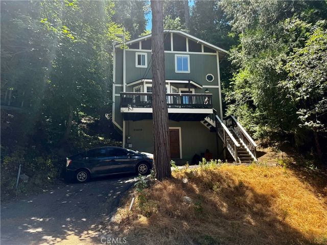 23819 Scenic Drive, Crestline, CA 92325