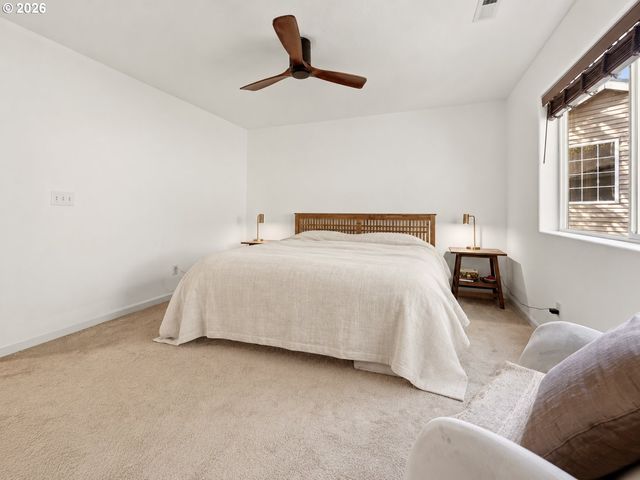 3165 Se BLUE BIRD Dr, Hillsboro, OR 97123
