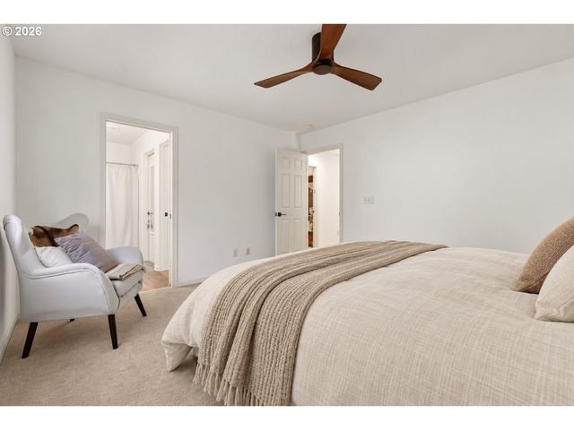 3165 Se BLUE BIRD Dr, Hillsboro, OR 97123
