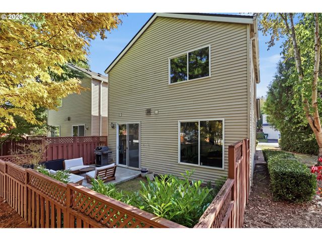 3165 Se BLUE BIRD Dr, Hillsboro, OR 97123