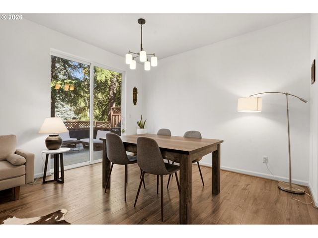 3165 Se BLUE BIRD Dr, Hillsboro, OR 97123