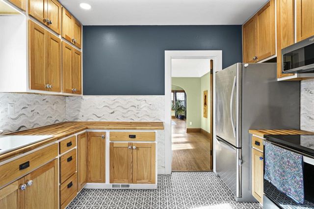 1433 Spaight Street, Madison, WI 53703