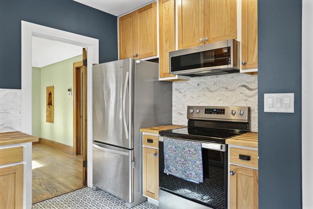 1433 Spaight Street, Madison, WI 53703