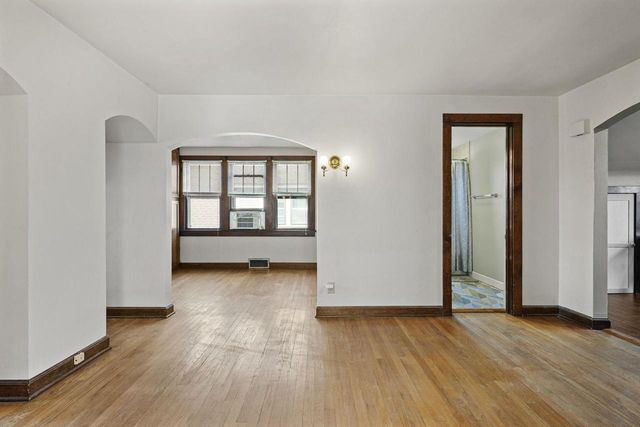 1433 Spaight Street, Madison, WI 53703