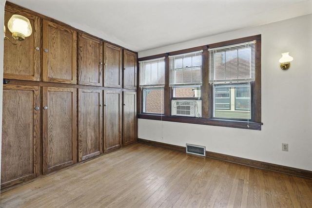 1433 Spaight Street, Madison, WI 53703