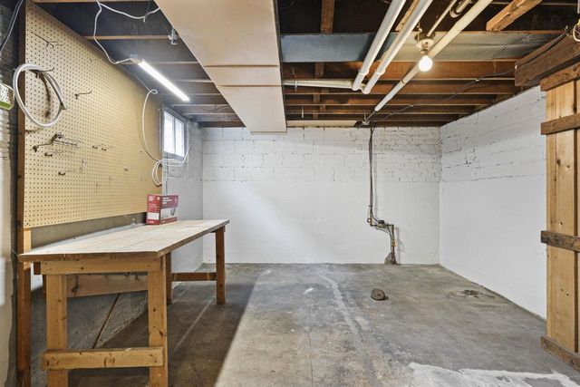 1433 Spaight Street, Madison, WI 53703