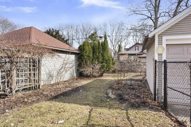 1433 Spaight Street, Madison, WI 53703