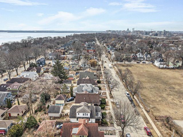 1433 Spaight Street, Madison, WI 53703