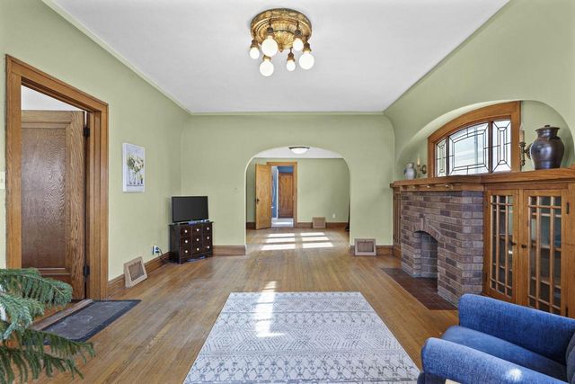 1433 Spaight Street, Madison, WI 53703