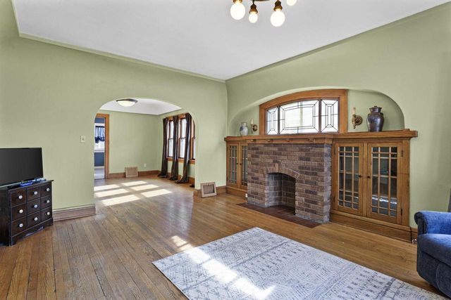 1433 Spaight Street, Madison, WI 53703