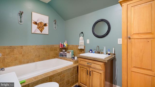 367 MOUNT ALVERNO RD, Media, PA 19063
