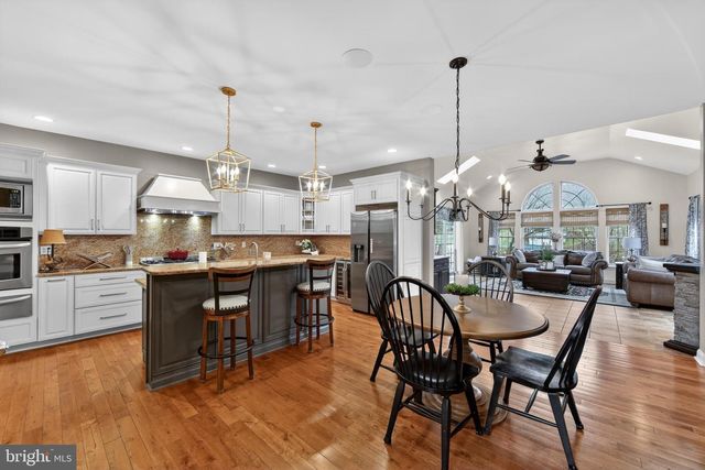 367 MOUNT ALVERNO RD, Media, PA 19063