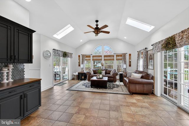 367 MOUNT ALVERNO RD, Media, PA 19063
