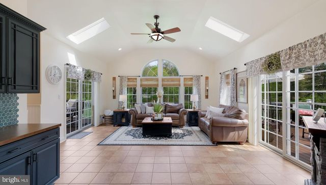 367 MOUNT ALVERNO RD, Media, PA 19063