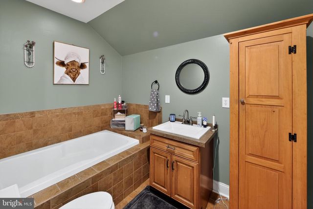 367 MOUNT ALVERNO RD, Media, PA 19063