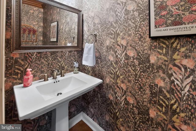 367 MOUNT ALVERNO RD, Media, PA 19063
