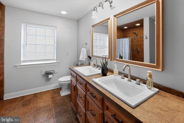 367 MOUNT ALVERNO RD, Media, PA 19063