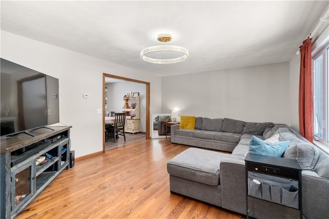 111 Wood Cove Drive, Coventry, RI 02816