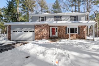 111 Wood Cove Drive, Coventry, RI 02816