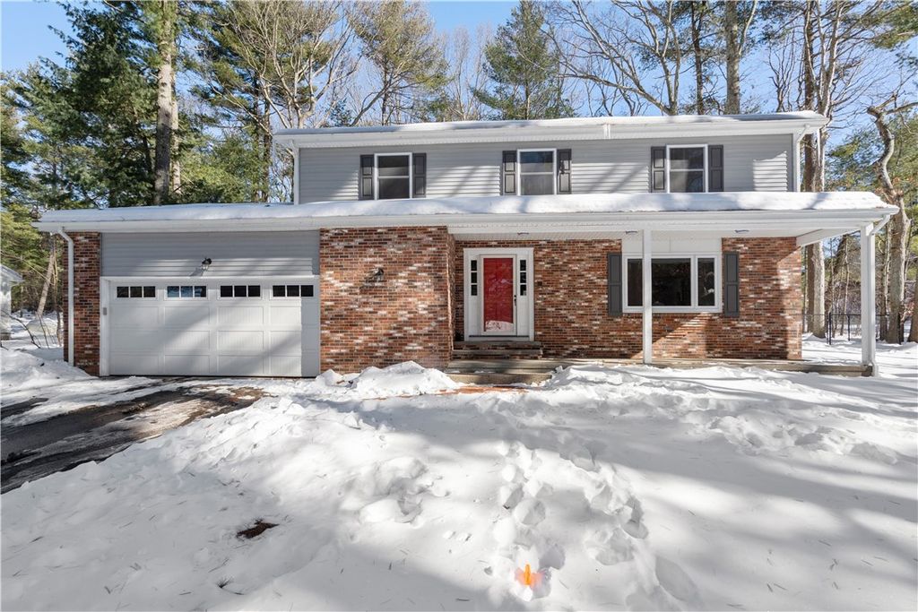 111 Wood Cove Drive, Coventry, RI 02816