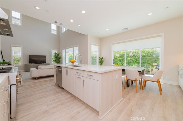 111 Longden, Lake Forest, CA 92630
