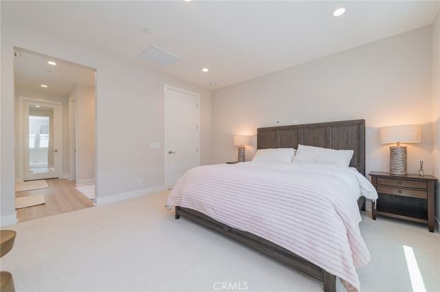 111 Longden, Lake Forest, CA 92630