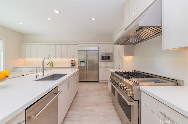 111 Longden, Lake Forest, CA 92630